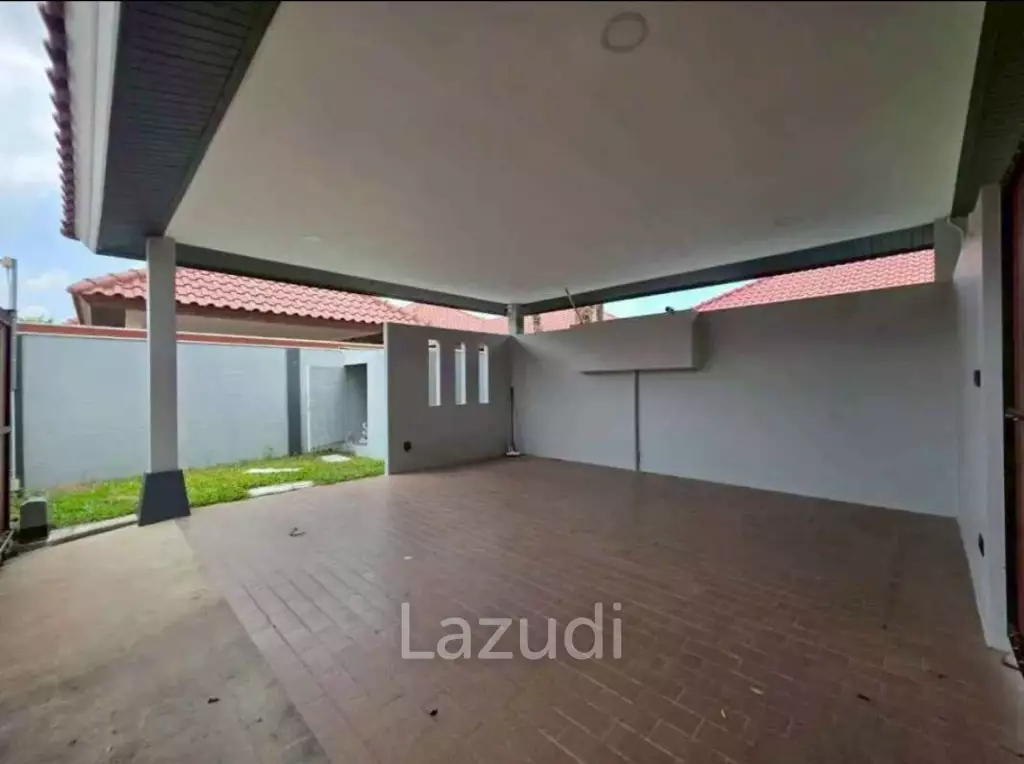 Fully Renovated Luxury Pool Villa for Sale in Huai Yai