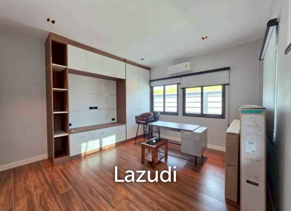 Fully Renovated Luxury Pool Villa for Sale in Huai Yai