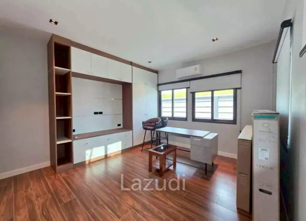 Fully Renovated Luxury Pool Villa for Sale in Huai Yai