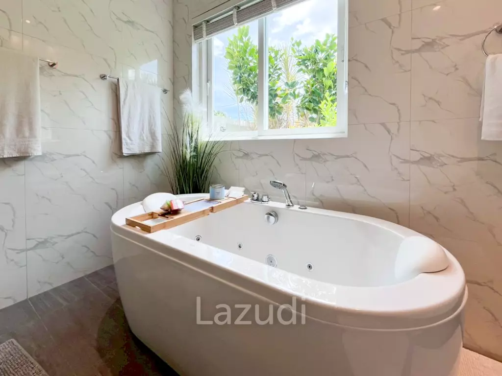 Tropical Golf Retreat Villa at Aria 2, Hua Hin