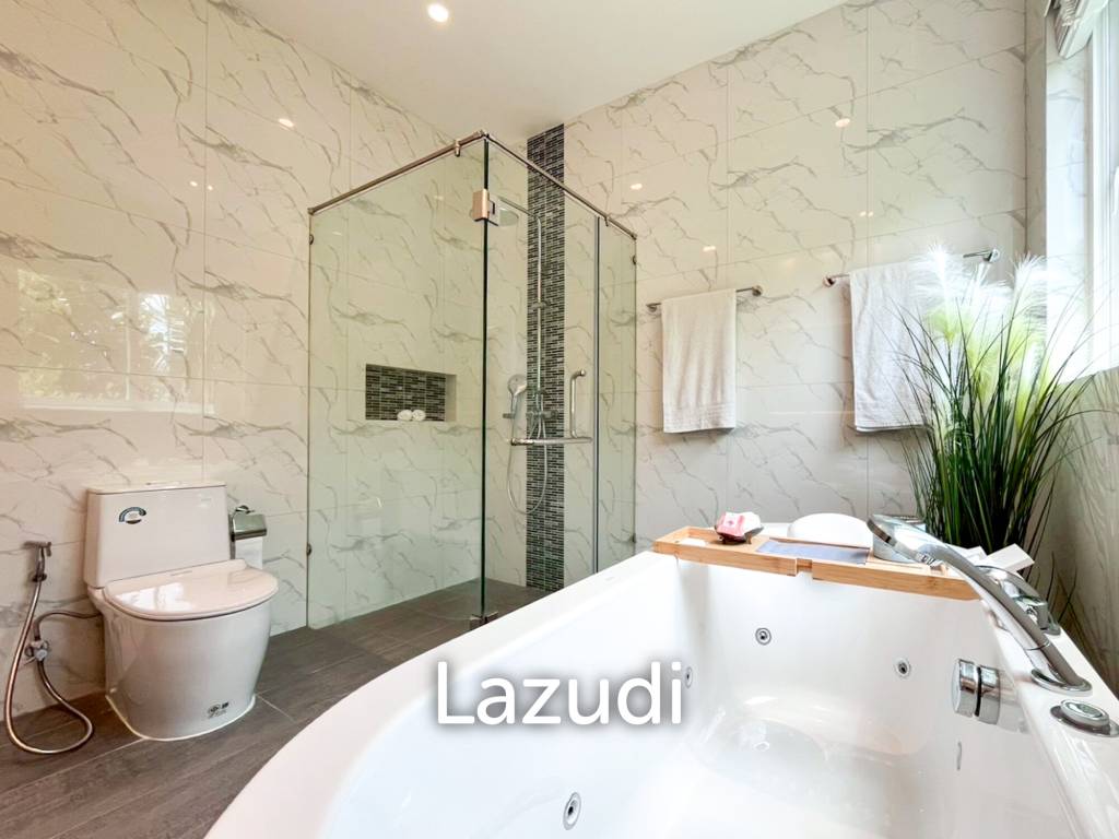 Tropical Golf Retreat Villa at Aria 2, Hua Hin