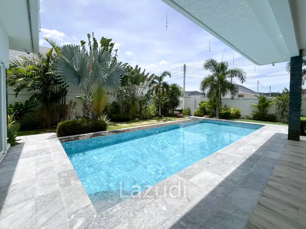 Tropical Golf Retreat Villa at Aria 2, Hua Hin