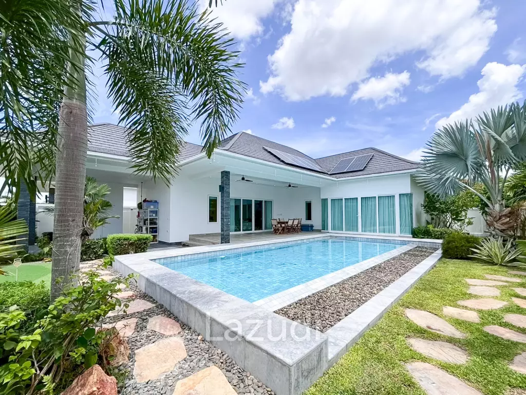 Tropical Golf Retreat Villa at Aria 2, Hua Hin