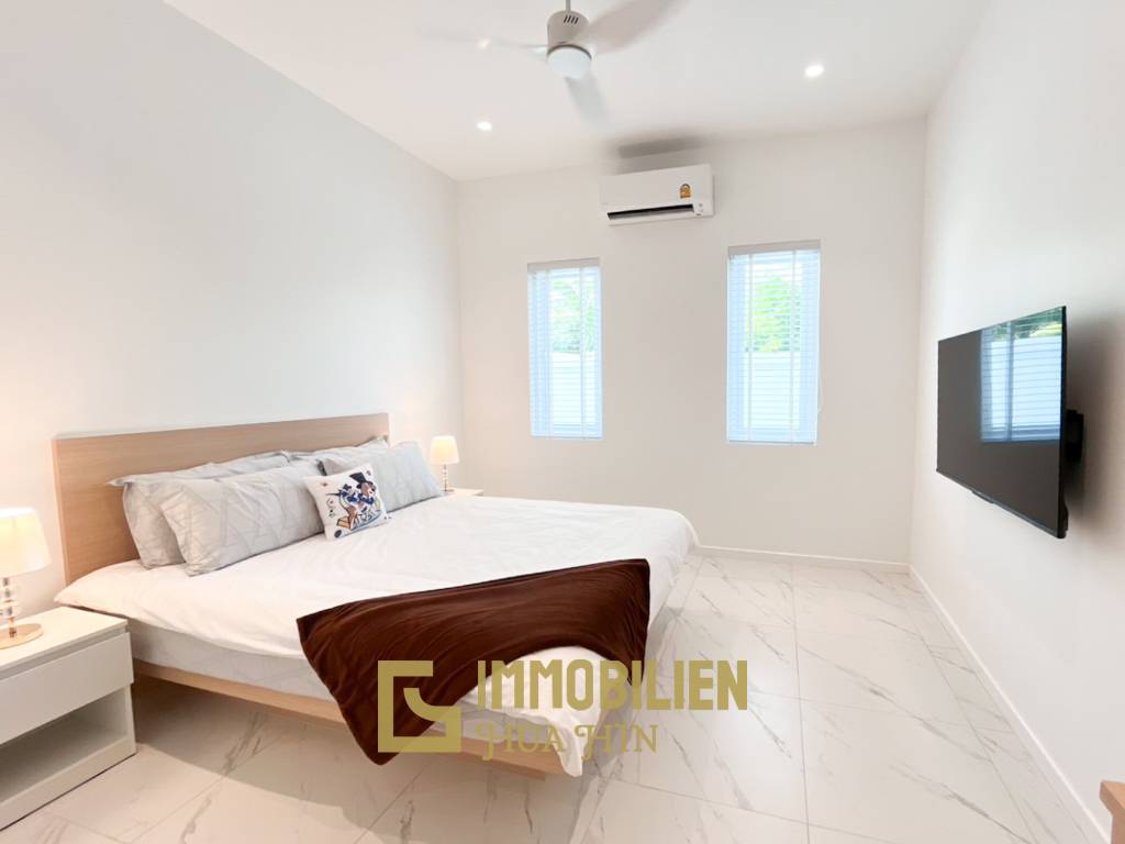 Tropical Golf Retreat Villa at Aria 2, Hua Hin