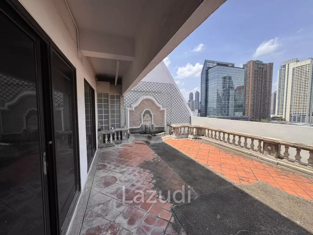 205 sqm 3-Bed Condo with Huge Terrace in Khlong Toei Nuea, Bangkok