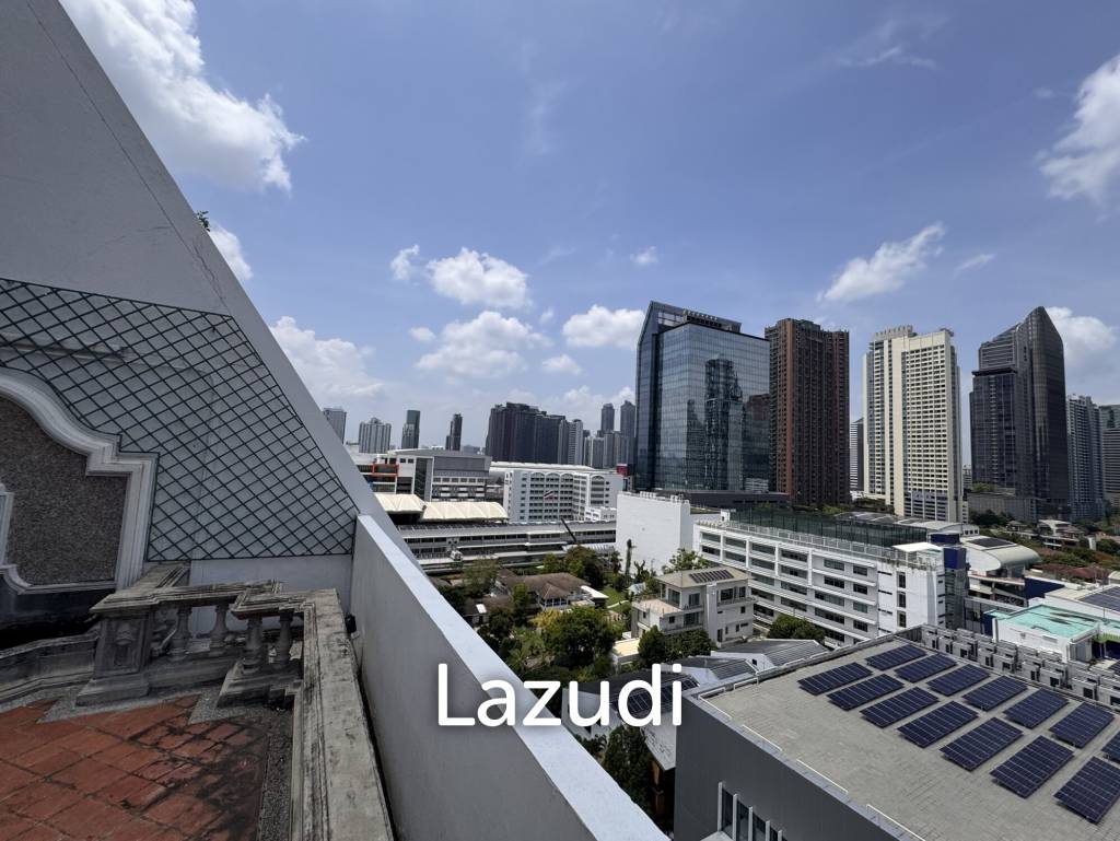 205 sqm 3-Bed Condo with Huge Terrace in Khlong Toei Nuea, Bangkok