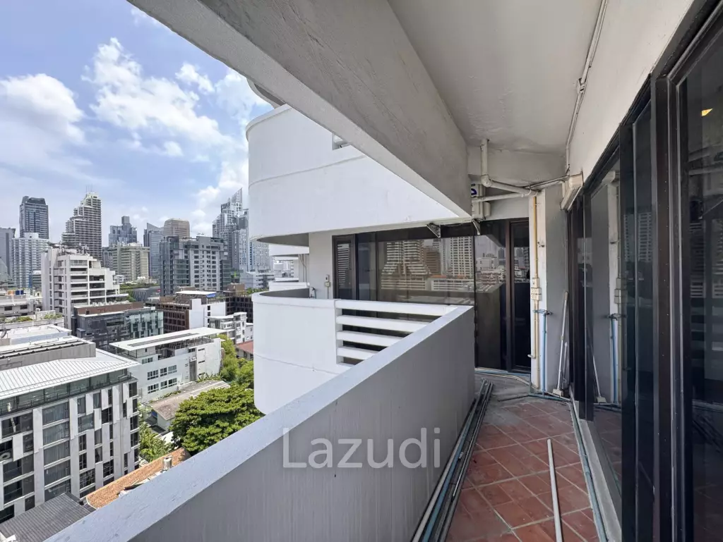 205 sqm 3-Bed Condo with Huge Terrace in Khlong Toei Nuea, Bangkok