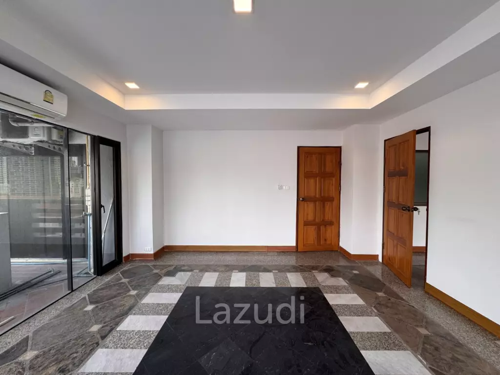 205 sqm 3-Bed Condo with Huge Terrace in Khlong Toei Nuea, Bangkok