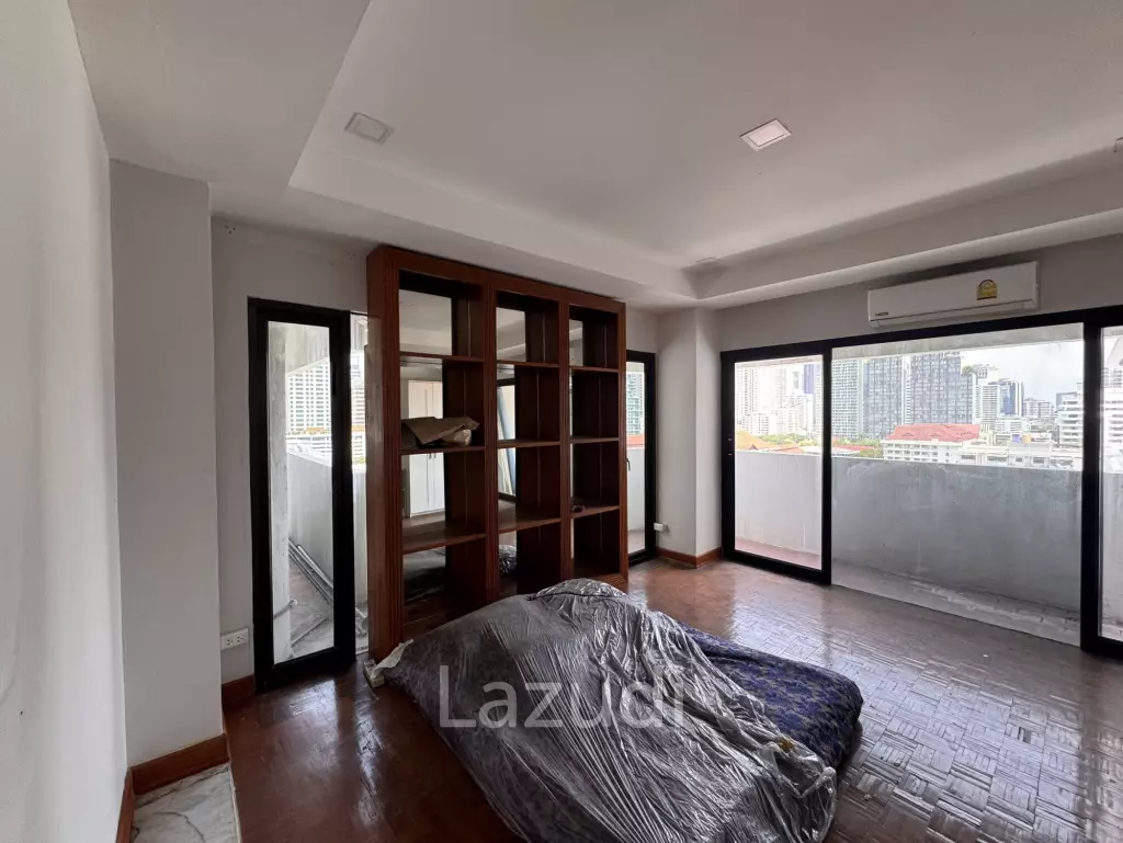 205 sqm 3-Bed Condo with Huge Terrace in Khlong Toei Nuea, Bangkok