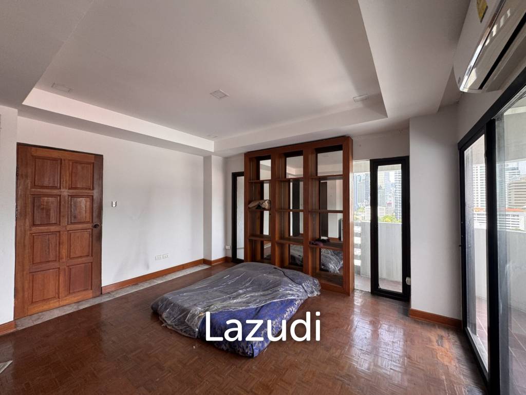 205 sqm 3-Bed Condo with Huge Terrace in Khlong Toei Nuea, Bangkok