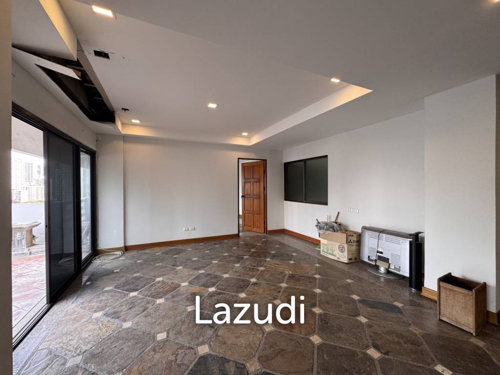 205 sqm 3-Bed Condo with Huge Terrace in Khlong Toei Nuea, Bangkok