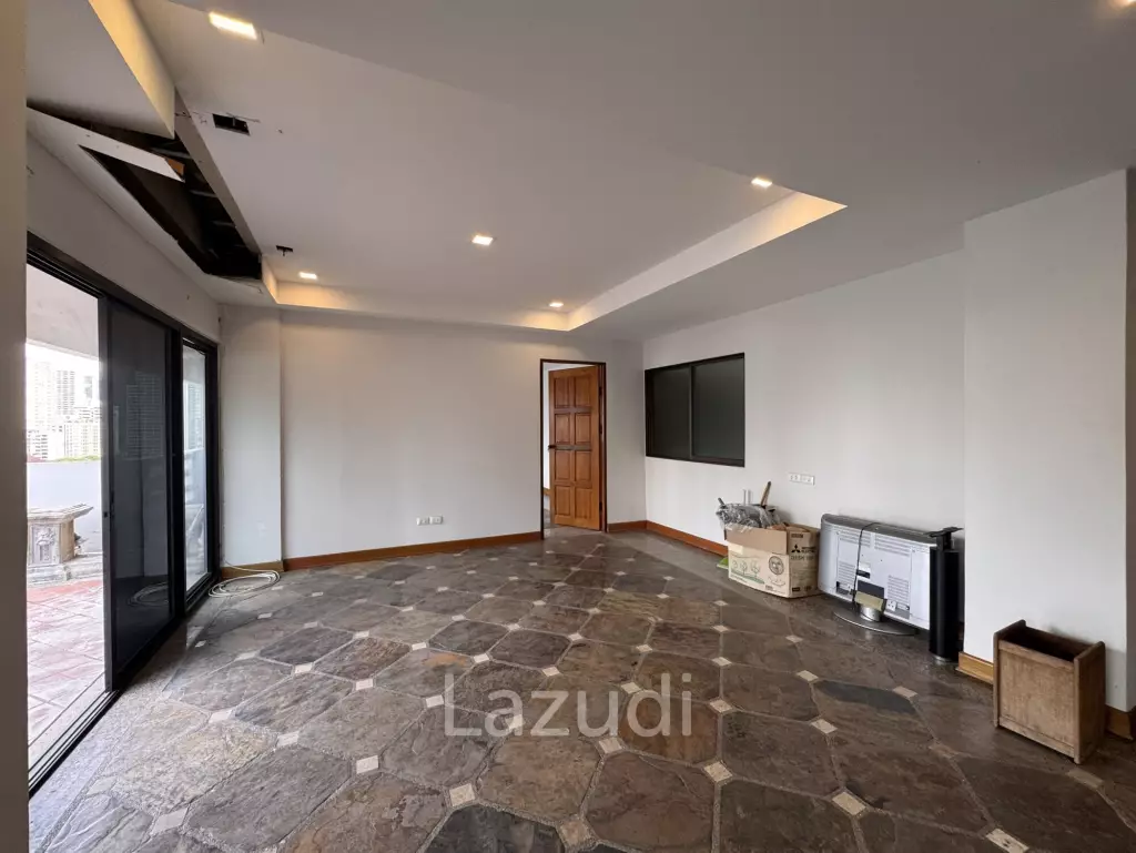 205 sqm 3-Bed Condo with Huge Terrace in Khlong Toei Nuea, Bangkok