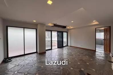 205 sqm 3-Bed Condo with Huge Terrace in Khlong Toei Nuea, Bangkok