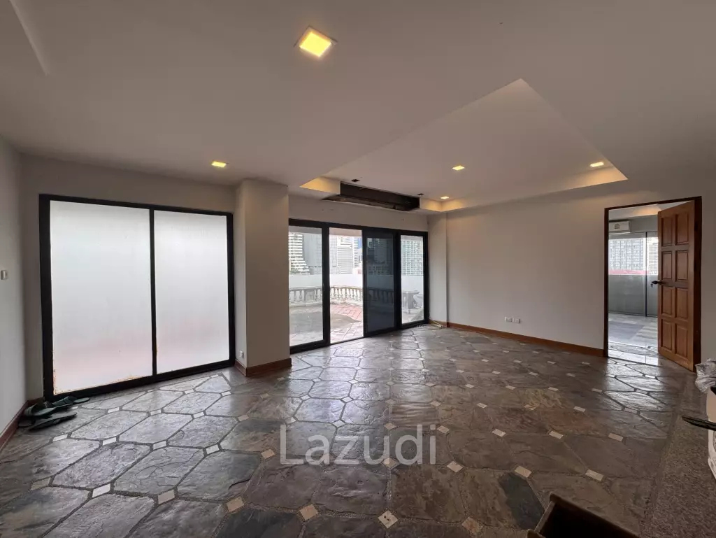 205 sqm 3-Bed Condo with Huge Terrace in Khlong Toei Nuea, Bangkok