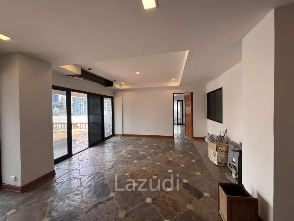 205 sqm 3-Bed Condo with Huge Terrace in Khlong Toei Nuea, Bangkok