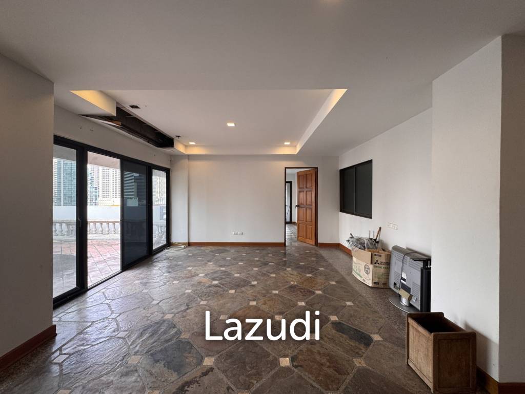 205 sqm 3-Bed Condo with Huge Terrace in Khlong Toei Nuea, Bangkok