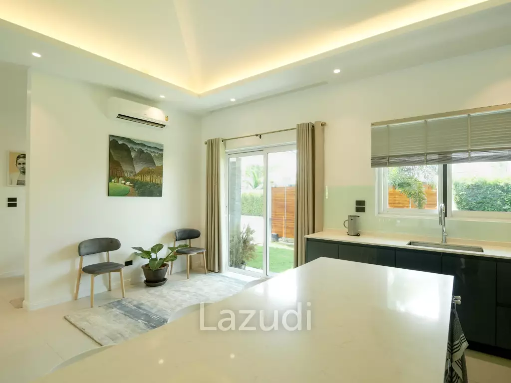 270 sqm modern pool villa in Hin Lek Fai Hua Hin
