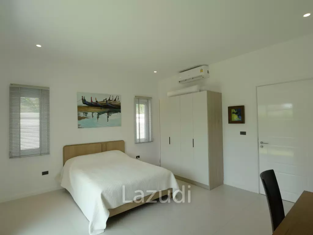 270 sqm modern pool villa in Hin Lek Fai Hua Hin