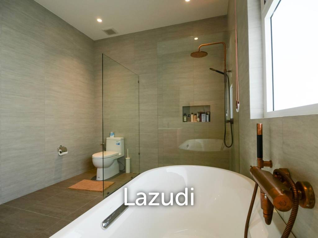 270 sqm modern pool villa in Hin Lek Fai Hua Hin