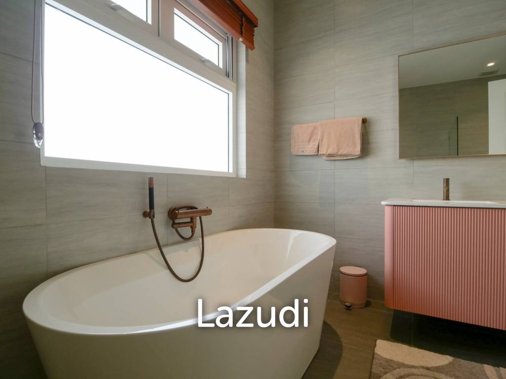 270 sqm modern pool villa in Hin Lek Fai Hua Hin