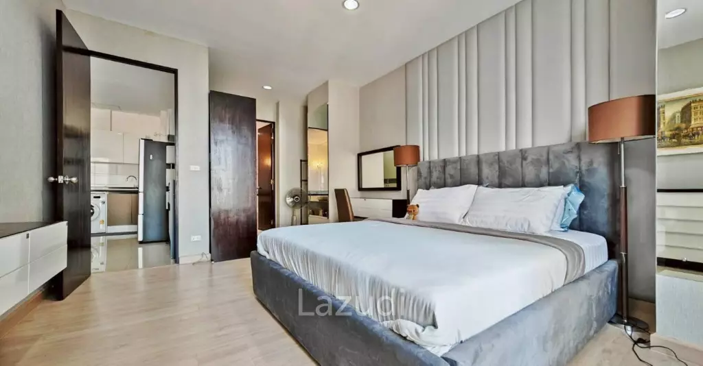 75 sqm high-floor condo at CitiSmart Sukhumvit 18 Khlong Toei Bangkok