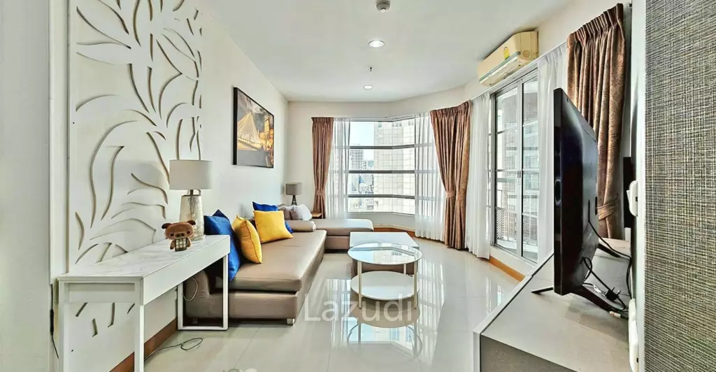 75 sqm high-floor condo at CitiSmart Sukhumvit 18 Khlong Toei Bangkok