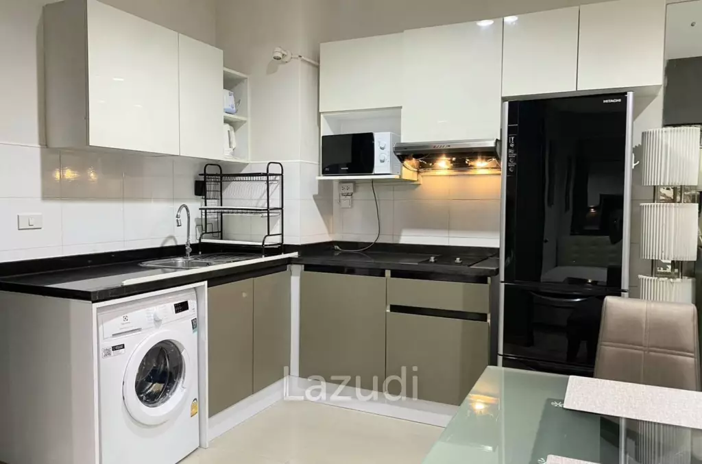 75 sqm high-floor condo at CitiSmart Sukhumvit 18 Khlong Toei Bangkok