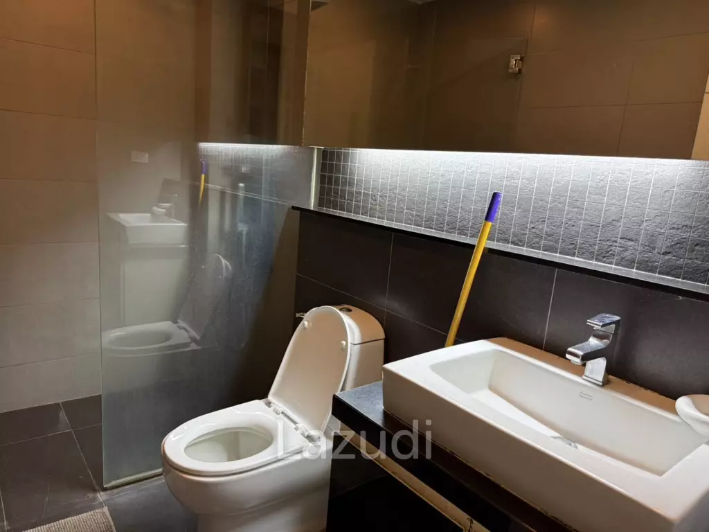 Apus Condominium 3 Bedroom Pool Access Unit for Sale