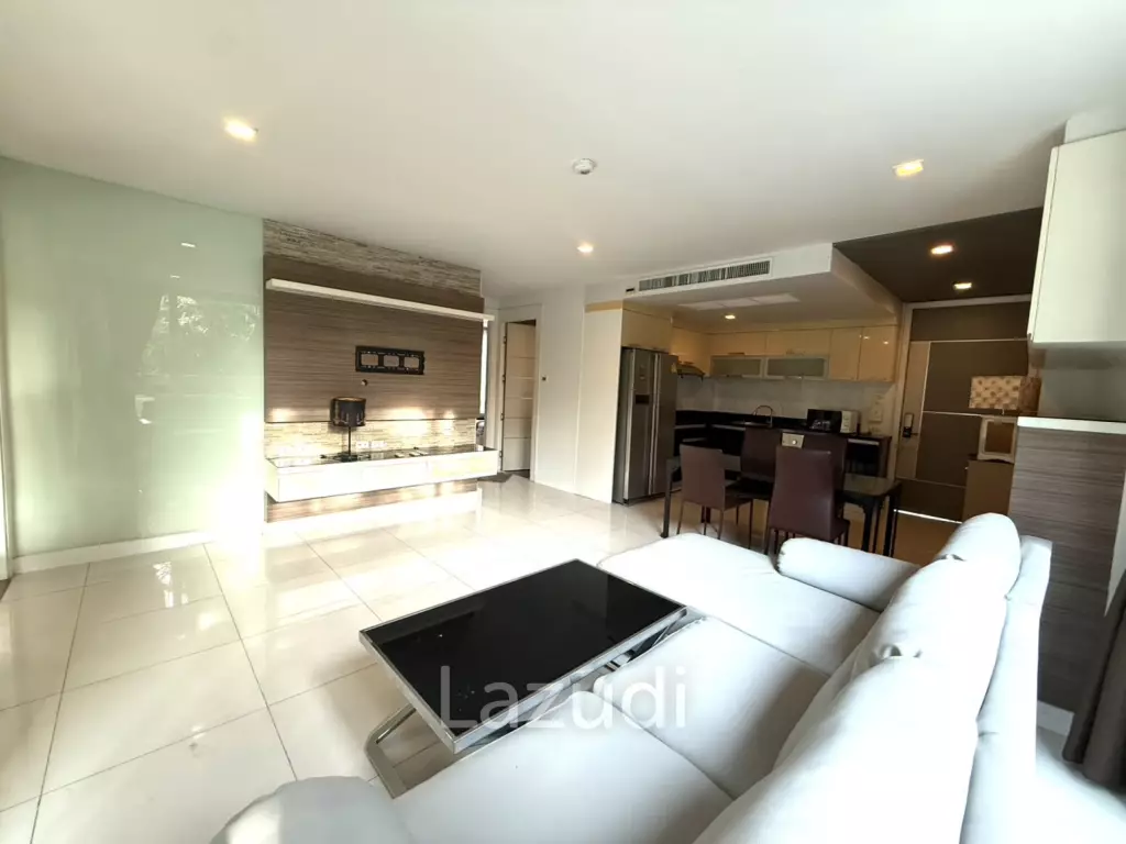 Apus Condominium 3 Bedroom Pool Access Unit for Sale