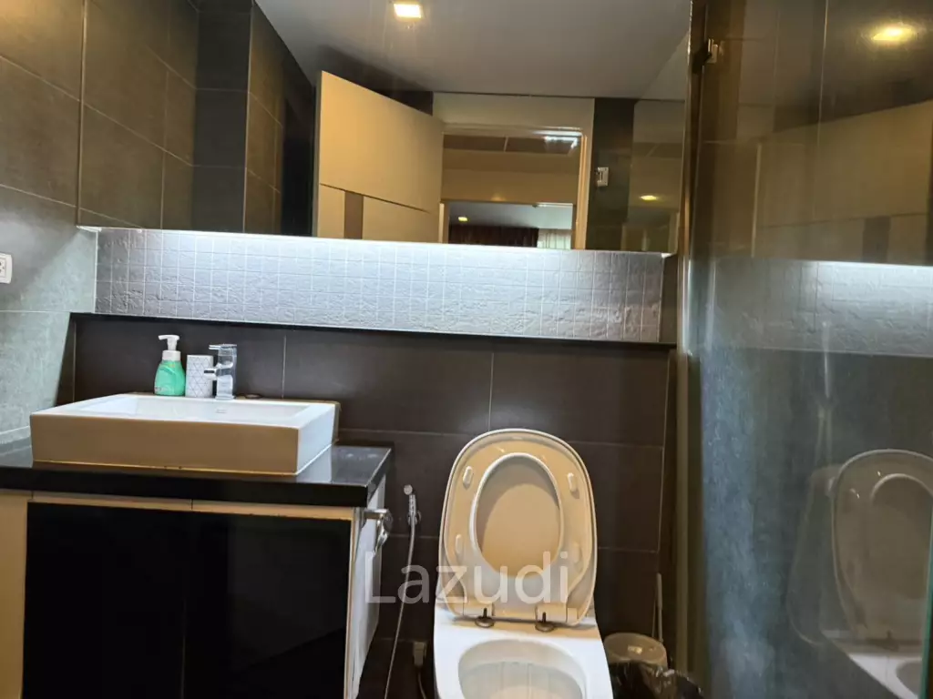 Apus Condominium 3 Bedroom Pool Access Unit for Sale