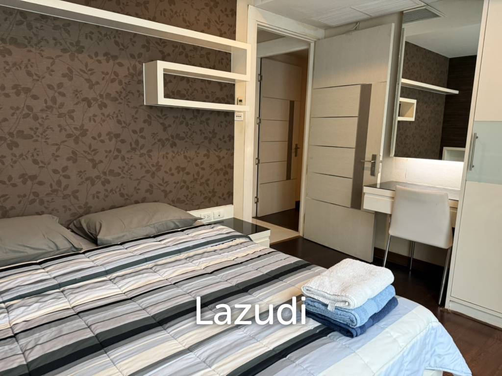 Apus Condominium 3 Bedroom Pool Access Unit for Sale