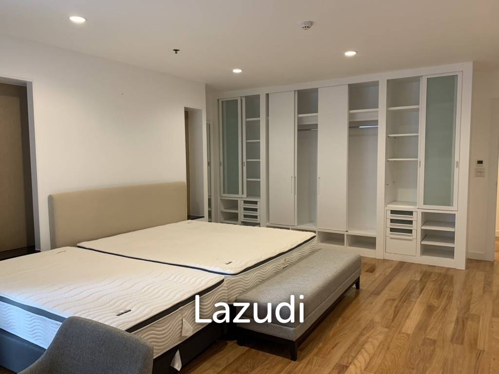 240 sqm 3 Bed Condo on 4th Floor at Shama Ekamai Bangkok, Phra Khanong Nuea