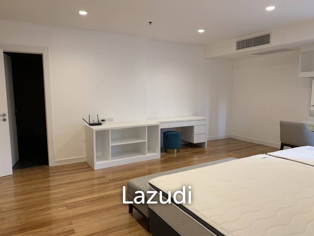 240 sqm 3 Bed Condo on 4th Floor at Shama Ekamai Bangkok, Phra Khanong Nuea