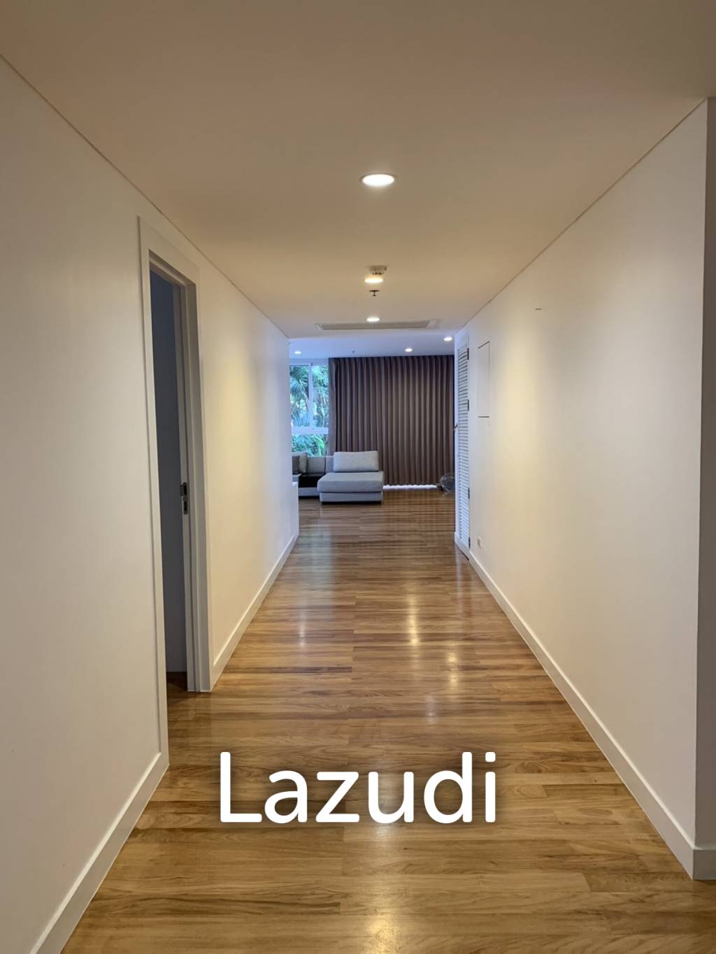 240 sqm 3 Bed Condo on 4th Floor at Shama Ekamai Bangkok, Phra Khanong Nuea