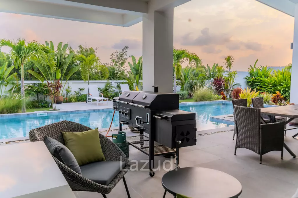 355 sqm modern pool villa in Wang Phong Pran Buri