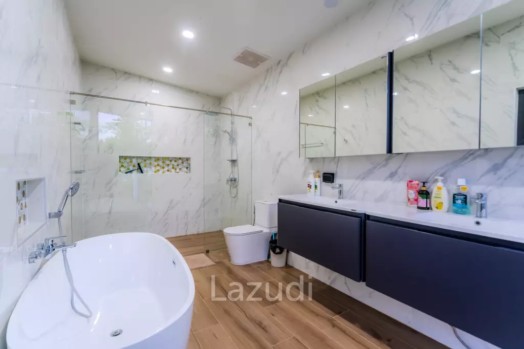 355 sqm modern pool villa in Wang Phong Pran Buri