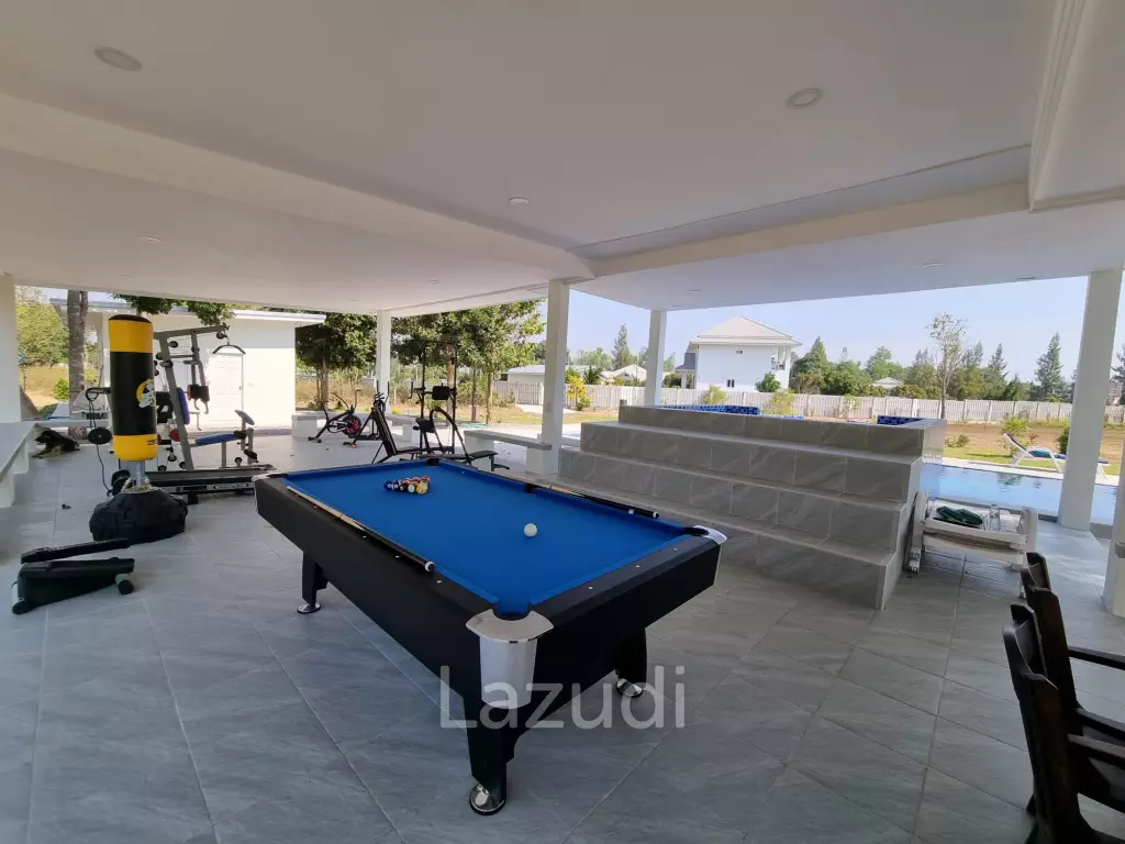 120 sqm 3-BR House in Leo Resort Cha-Am