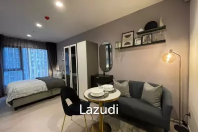 26 sqm studio condo on 20th floor at Life Asoke Hype