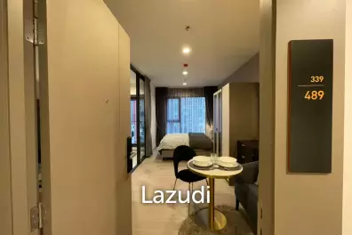 26 sqm studio condo on 20th floor at Life Asoke Hype