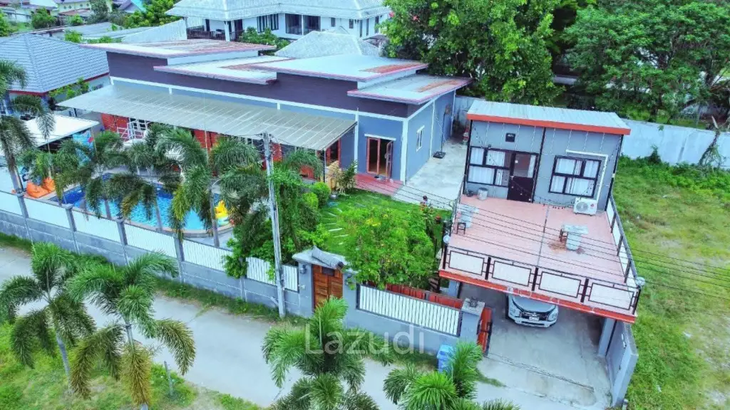 Luxury Pool Villa 4 Bed for Rent in Huai Yai