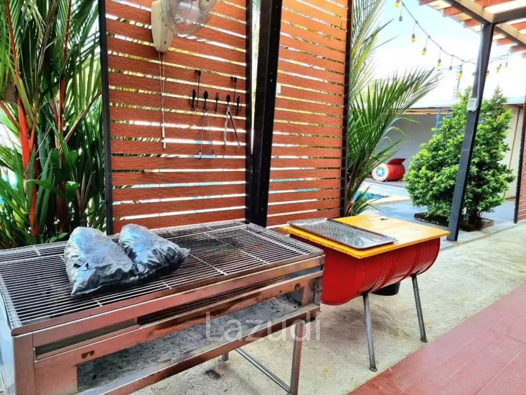 Luxury Pool Villa 4 Bed for Rent in Huai Yai