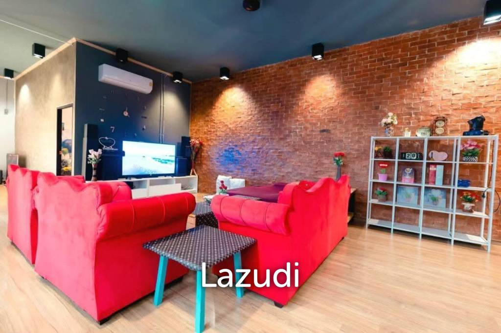 Luxury Pool Villa 4 Bed for Rent in Huai Yai