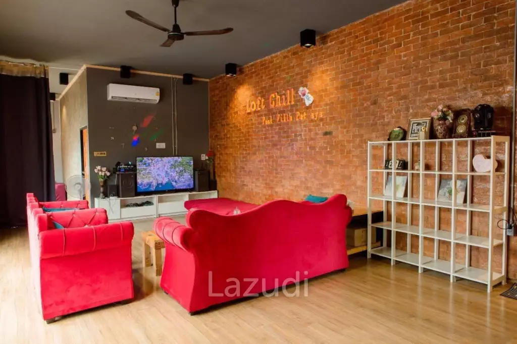 Luxury Pool Villa 4 Bed for Rent in Huai Yai