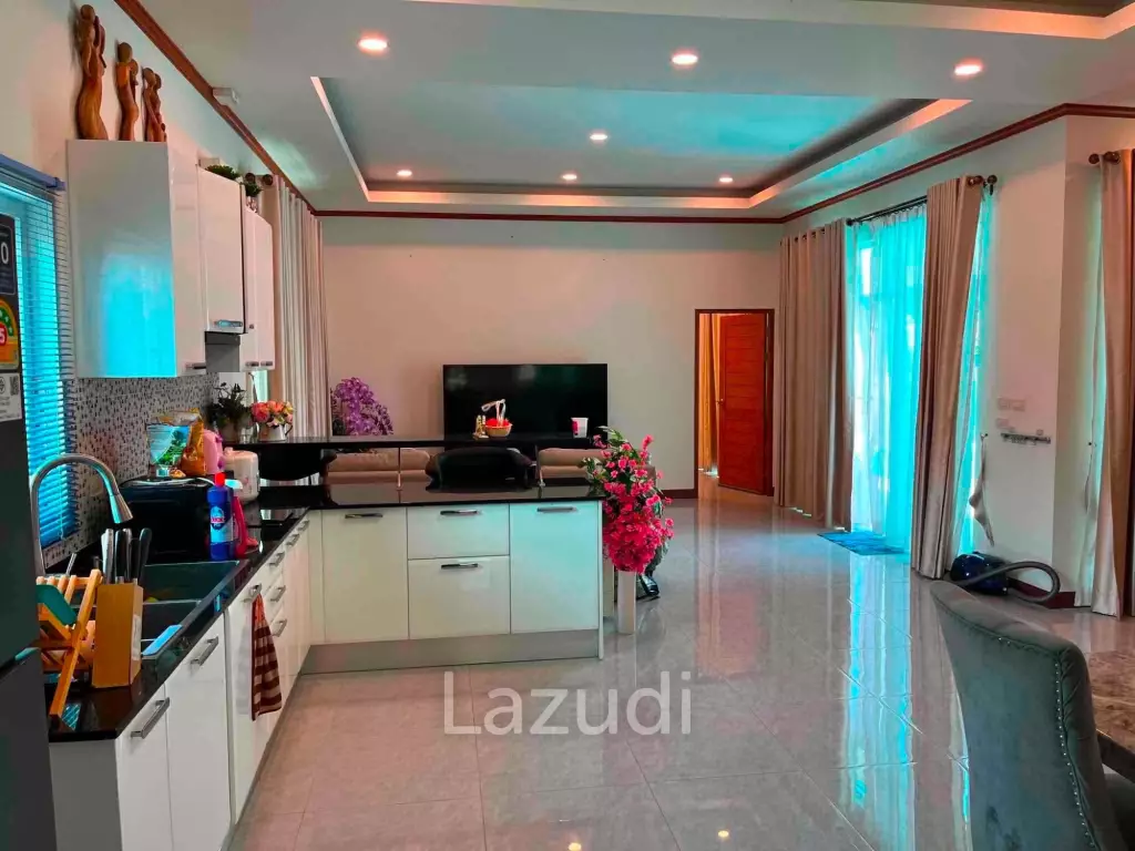 Nice Breeze 7 : Fully Furnished & Private Outdoor Pool.