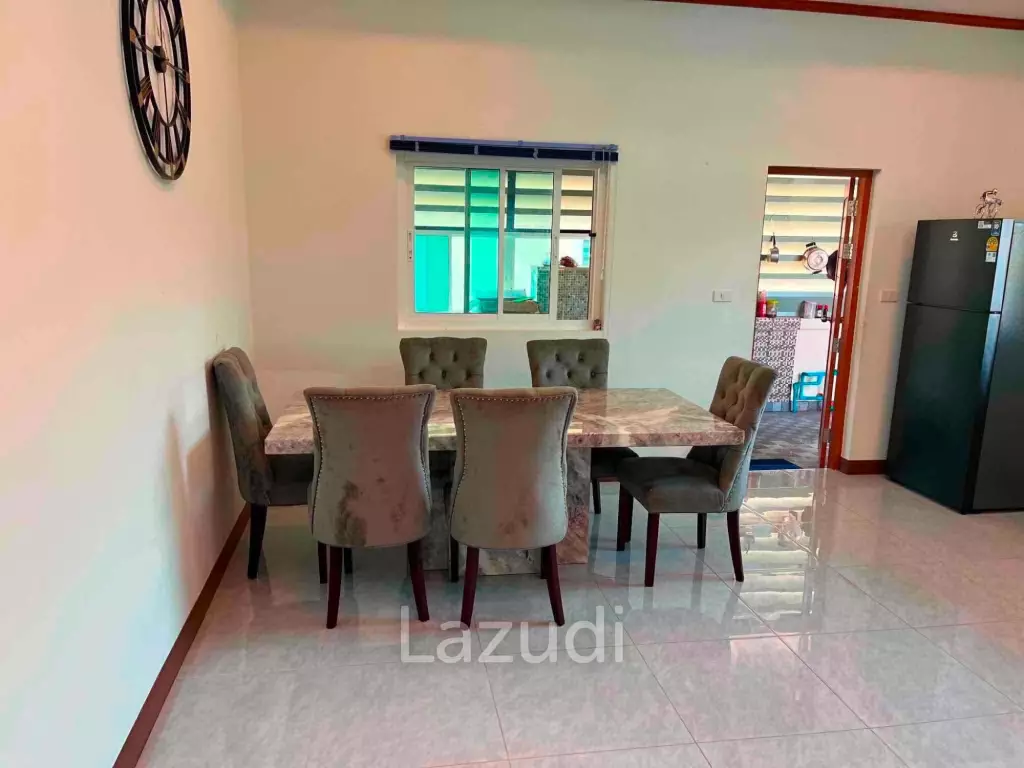 Nice Breeze 7 : Fully Furnished & Private Outdoor Pool.