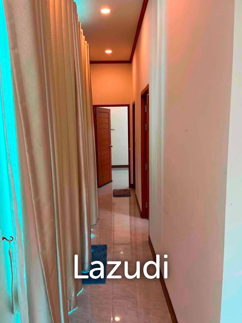 Nice Breeze 7 : Fully Furnished & Private Outdoor Pool.