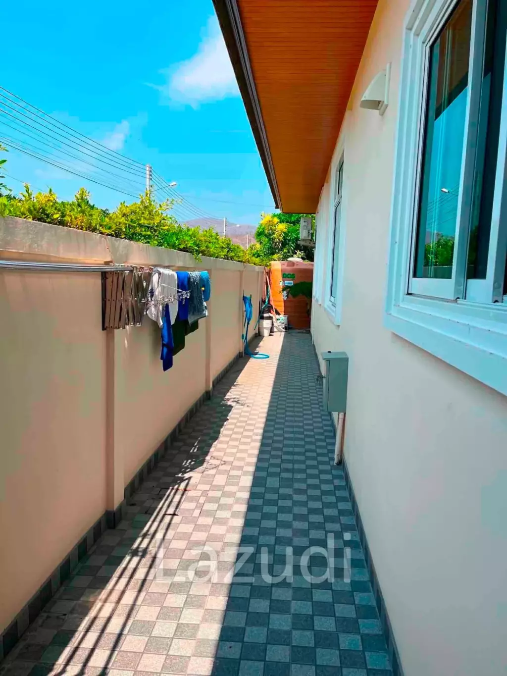 Nice Breeze 7 : Fully Furnished & Private Outdoor Pool.