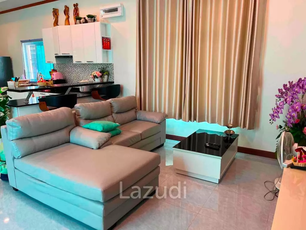Nice Breeze 7 : Fully Furnished & Private Outdoor Pool.