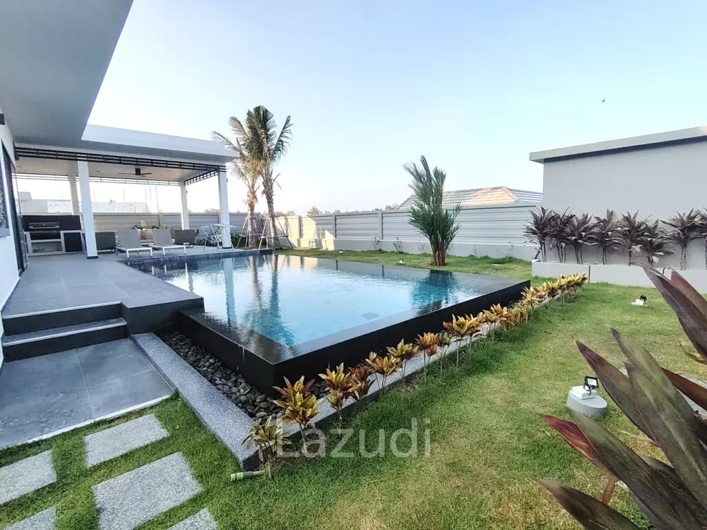 318 sqm pool villa at Sivana Hills Hua Hin in Nong Kae