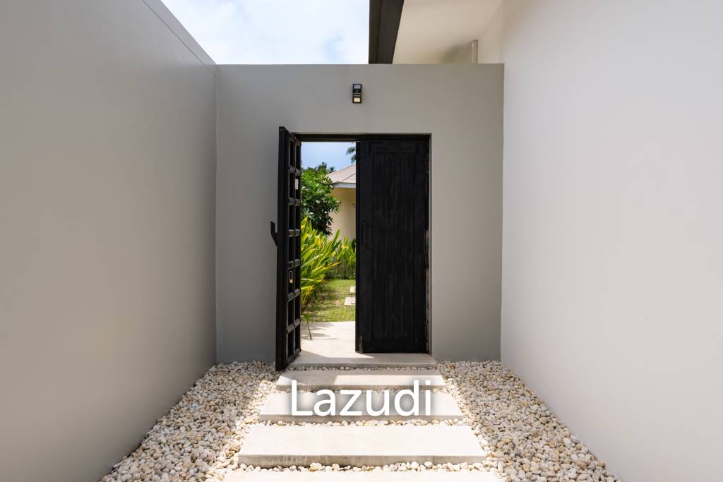 Elegant 3-Bedroom Balinese-Style Private Pool Villa in Peaceful Maenam